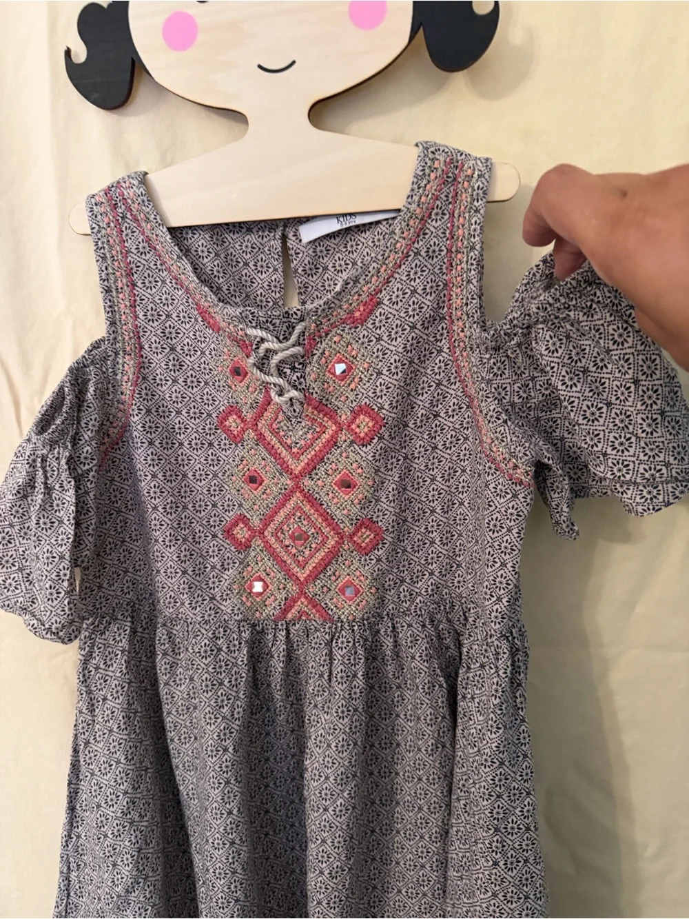 M&S Kids Cold Shoulder Front Embroidery & Faux Lace Up Dress. Sz 5-6